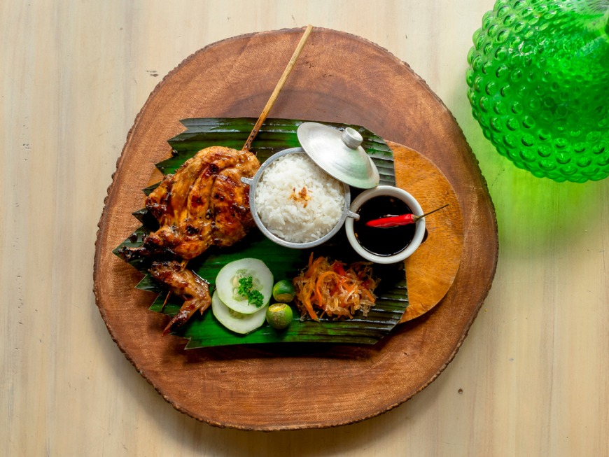 Best Filipino foods to try - chicken skewers Best Filipino foods to try - chicken skewers